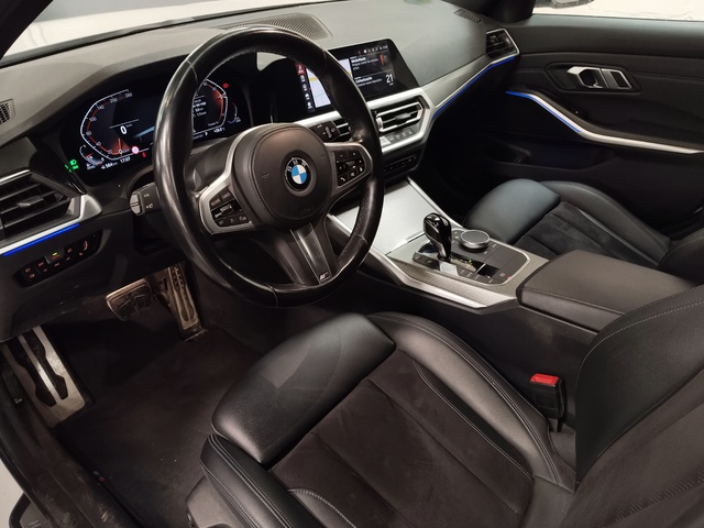 BMW Serie 3 318d Touring color Blanco. Año 2022. 110KW(150CV). Diésel. En concesionario Autoberón de La Rioja