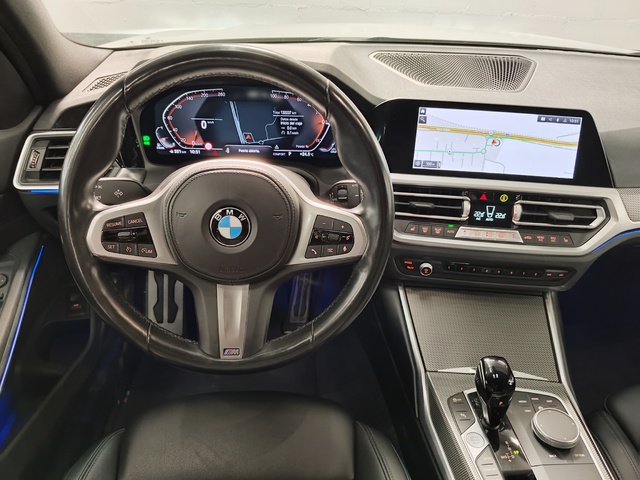 BMW Serie 3 318d Touring color Blanco. Año 2022. 110KW(150CV). Diésel. En concesionario Autoberón de La Rioja