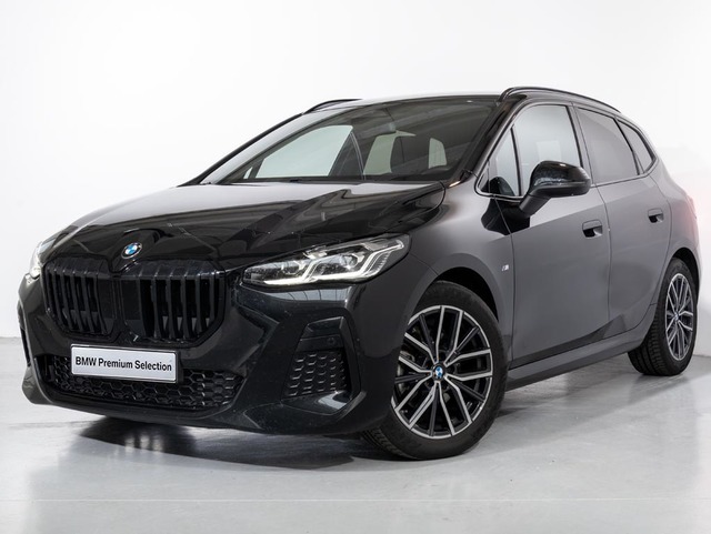 BMW Serie 2 218d Active Tourer color Negro. Año 2024. 110KW(150CV). Diésel. En concesionario Oliva Motor Girona de Girona