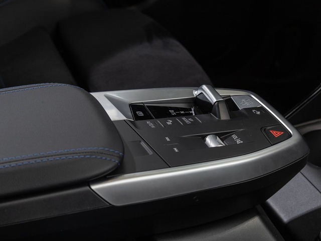 BMW Serie 2 218d Active Tourer color Negro. Año 2024. 110KW(150CV). Diésel. En concesionario Oliva Motor Girona de Girona