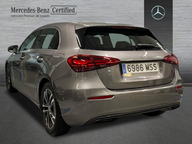 Mercedes-Benz Clase A 180 100 kW (136 CV)