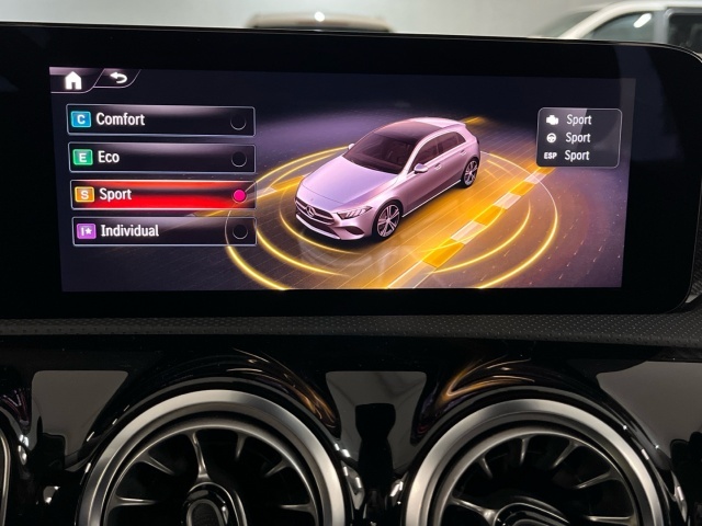 Mercedes-Benz Clase A 180 100 kW (136 CV)