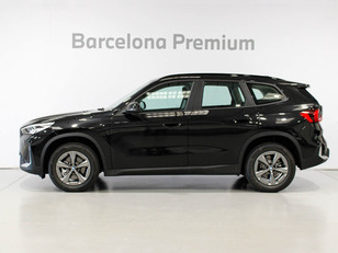 Fotos de BMW X1 sDrive18d color Negro. Año 2025. 110KW(150CV). Diésel. En concesionario Barcelona Premium -- GRAN VIA de Barcelona