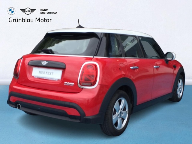 fotoG 3 del MINI MINI 5 Puertas Cooper 100 kW (136 CV) 136cv Gasolina del 2021 en Cantabria
