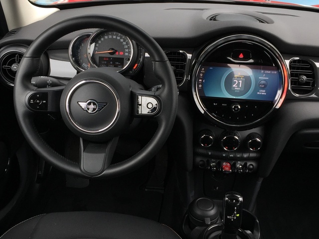 fotoG 6 del MINI MINI 5 Puertas Cooper 100 kW (136 CV) 136cv Gasolina del 2021 en Cantabria