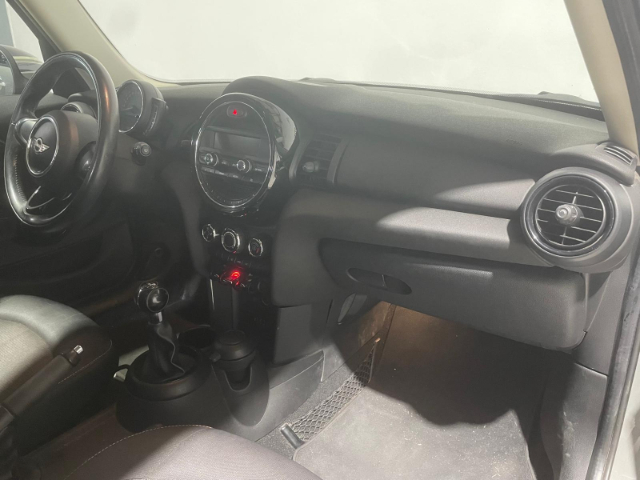fotoG 7 del MINI MINI 5 Puertas One D 70 kW (95 CV) 95cv Diésel del 2018 en Alicante