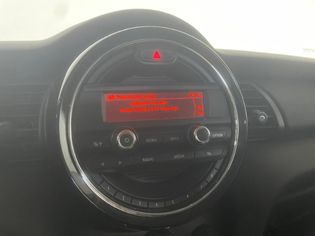 fotoG 20 del MINI MINI 5 Puertas One D 70 kW (95 CV) 95cv Diésel del 2018 en Alicante
