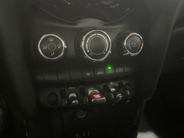 fotoG 22 del MINI MINI 5 Puertas One D 70 kW (95 CV) 95cv Diésel del 2018 en Alicante