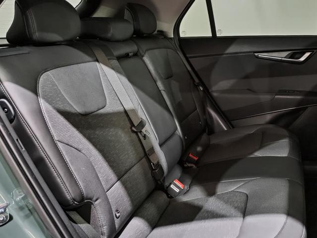 Foto 24 Kia e-Niro Emotion (Long Range) 150 kW (204 CV)