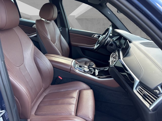 BMW X5 xDrive30d color Azul. Año 2019. 195KW(265CV). Diésel. En concesionario BMW Avilcar Ávila de Ávila
