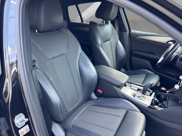 BMW X4 xDrive20d color Negro. Año 2019. 140KW(190CV). Diésel. En concesionario BMW Avilcar Ávila de Ávila