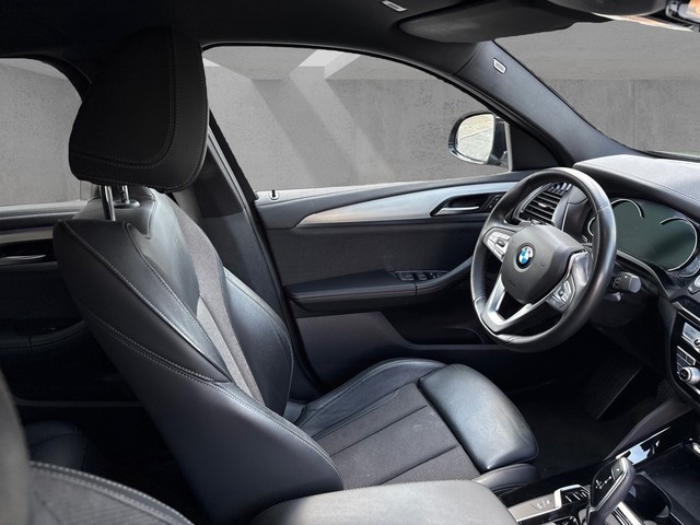 BMW X4 xDrive20d color Negro. Año 2019. 140KW(190CV). Diésel. En concesionario BMW Avilcar Ávila de Ávila
