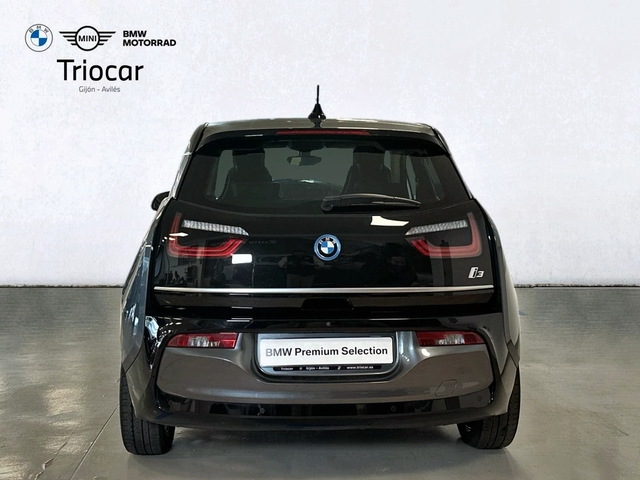 BMW i3 120Ah color Gris. Año 2022. 125KW(170CV). Eléctrico. En concesionario Triocar Gijón (Bmw y Mini) de Asturias