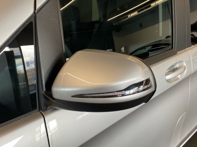 Mercedes-Benz Clase V V 220 d - 11