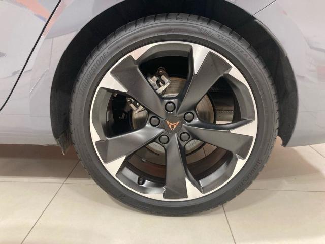 CUPRA Leon Sportstourer 2.0 TSI VZ DSG 180 kW (245 CV)
