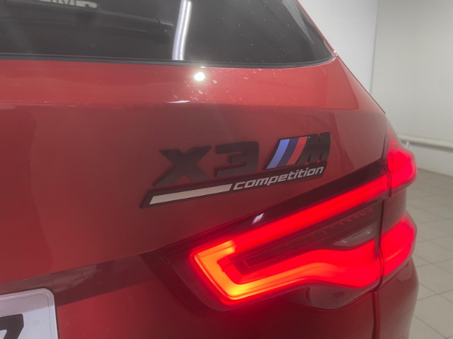 BMW M X3 M color Rojo. Año 2021. 353KW(480CV). Gasolina. En concesionario Hispamovil Elche de Alicante
