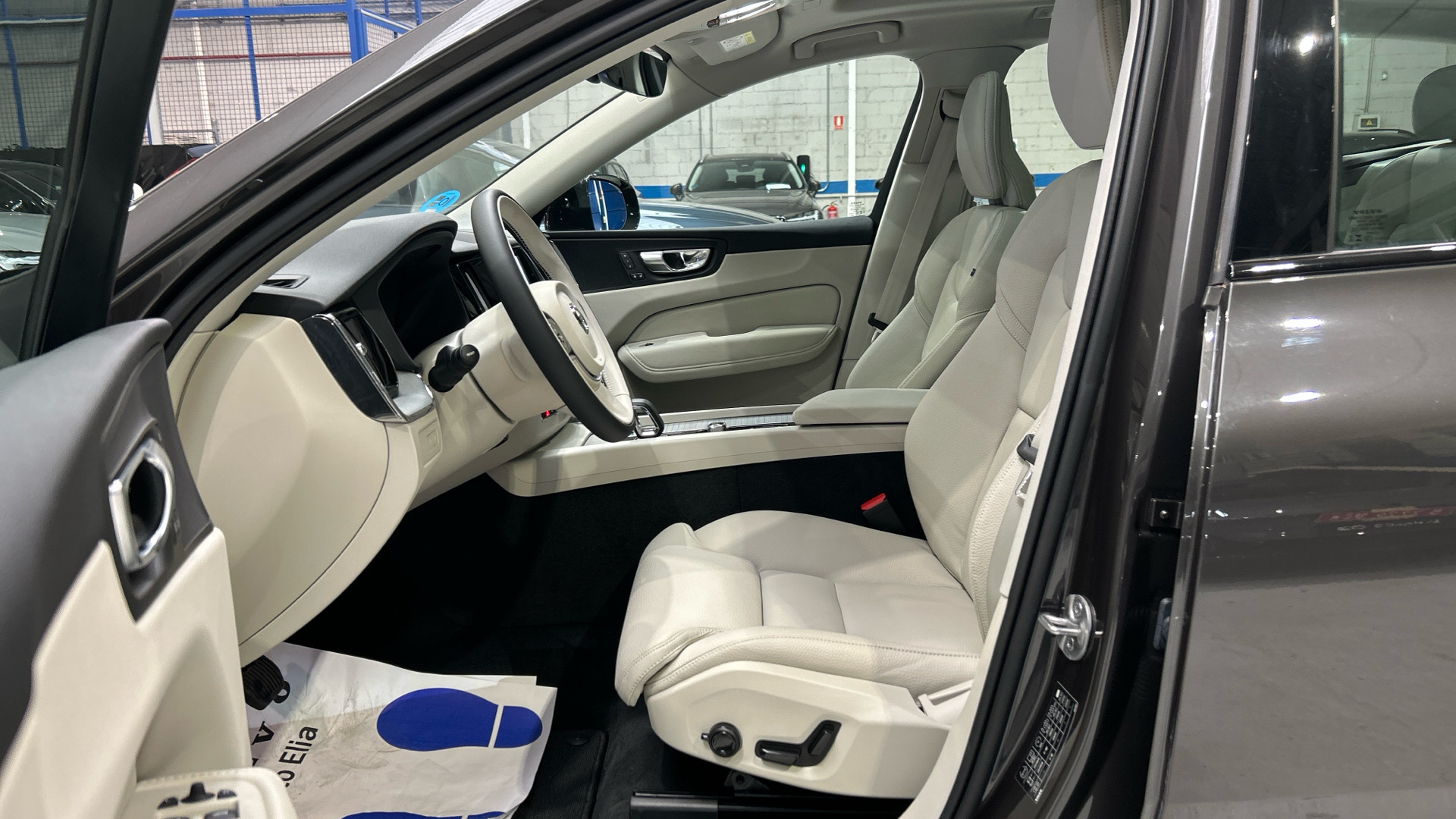 Volvo XC60 Km0 73230125 - 8 Volvo XC60 Km0 73230125 - 8