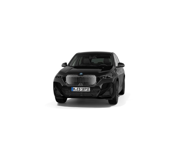 BMW iX1 xDrive30 color Negro. Año 2025. 230KW(313CV). Eléctrico. En concesionario Motor Munich - Terrassa - VO de Barcelona