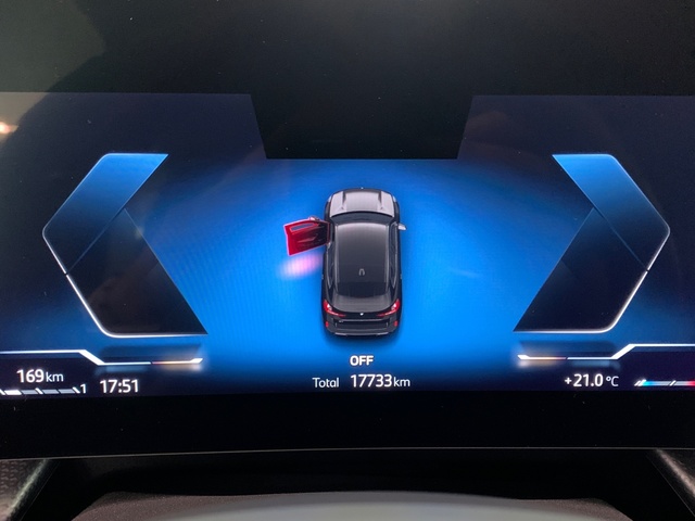 BMW X1 sDrive20d color Negro. Año 2024. 120KW(163CV). Diésel. En concesionario Celtamotor Lalín de Pontevedra