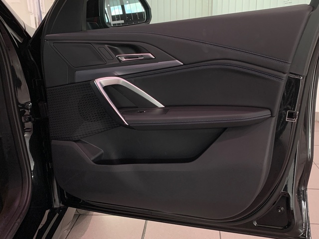 BMW X1 sDrive20d color Negro. Año 2024. 120KW(163CV). Diésel. En concesionario Celtamotor Lalín de Pontevedra