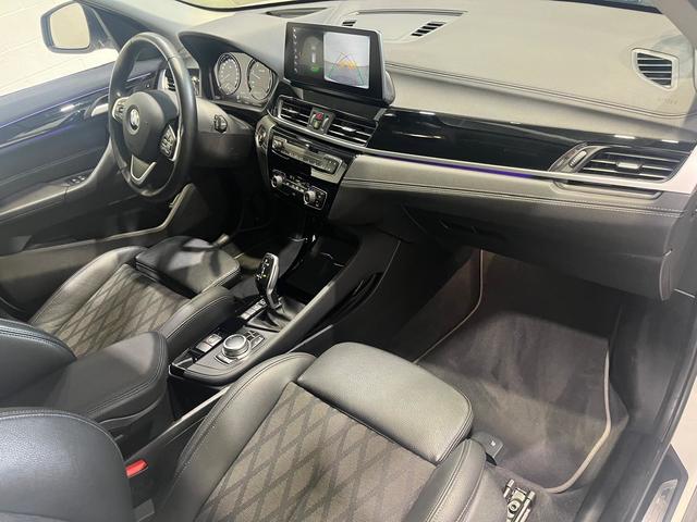 BMW X1 xDrive20d color Blanco. Año 2021. 140KW(190CV). Diésel. En concesionario Motor Munich Cadi - Manresa - VO de Barcelona