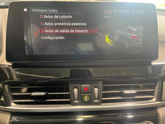 BMW X1 xDrive20d color Blanco. Año 2021. 140KW(190CV). Diésel. En concesionario Motor Munich Cadi - Manresa - VO de Barcelona
