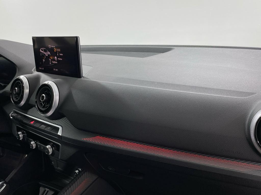 Audi Q2 35 TDI - 12