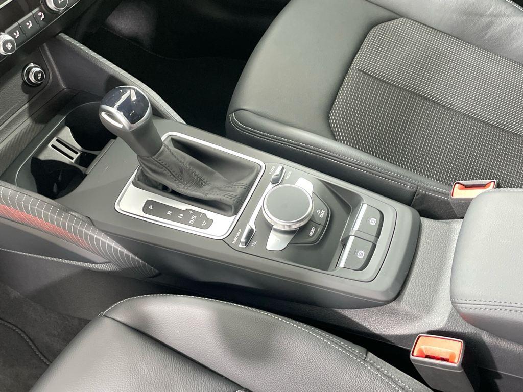 Audi Q2 35 TDI - 15