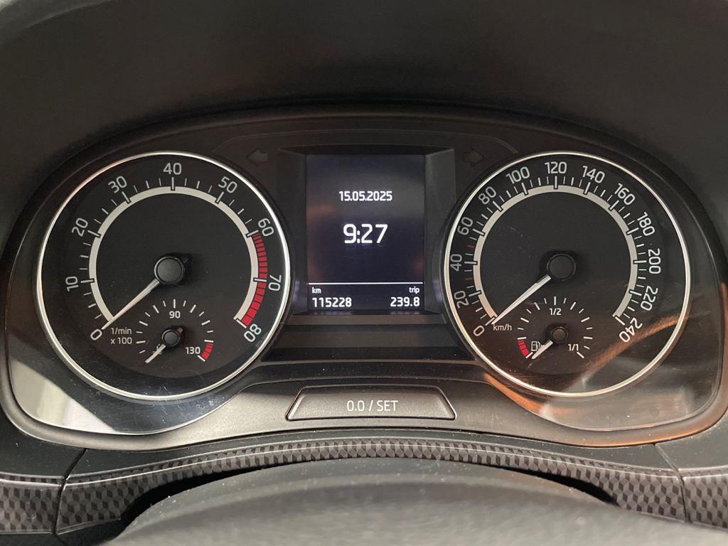 Skoda Fabia 1.0 TSI - 17