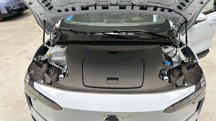 Volvo EX30 Single Motor Extended Range Core Auto 200 kW (272 CV) - 36 Volvo EX30 Single Motor BEV Ocasión 200 KW (272CV) - 36