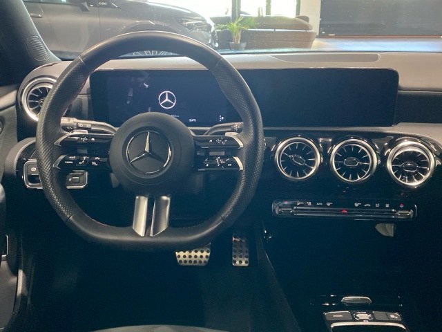 Mercedes-Benz Clase A 250 e - 8