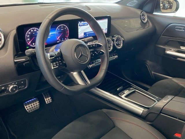 Mercedes-Benz GLA 200 D - 6