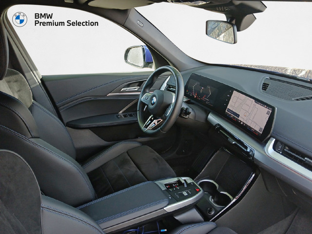 BMW X1 sDrive18d color Azul. Año 2024. 110KW(150CV). Diésel. En concesionario Adler Motor S.L. TOLEDO de Toledo