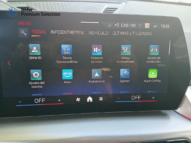 BMW X1 sDrive18d color Azul. Año 2024. 110KW(150CV). Diésel. En concesionario Adler Motor S.L. TOLEDO de Toledo