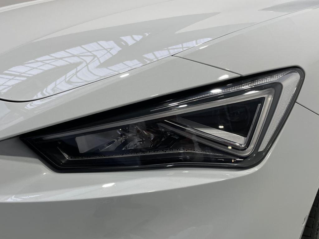 SEAT León 1.5 eTSI - 12