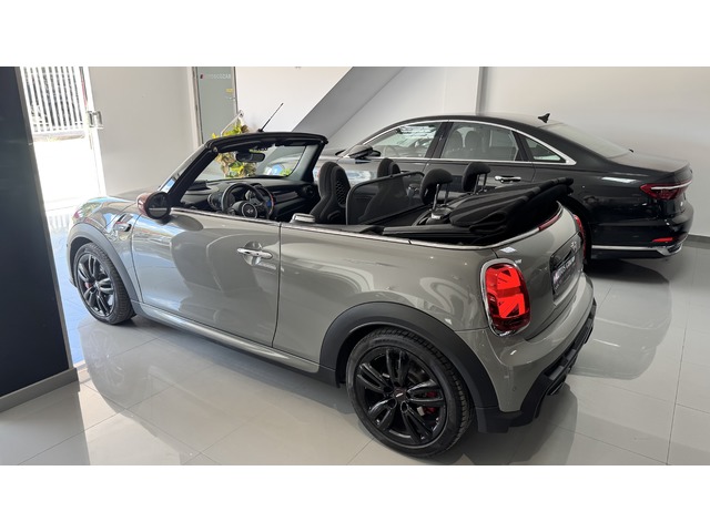 MINI MINI Cabrio John Cooper Works 170 kW (231 CV)
