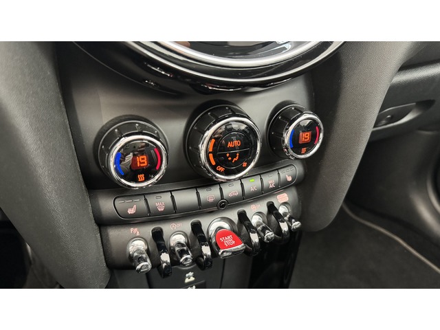 MINI MINI Cabrio John Cooper Works 170 kW (231 CV)