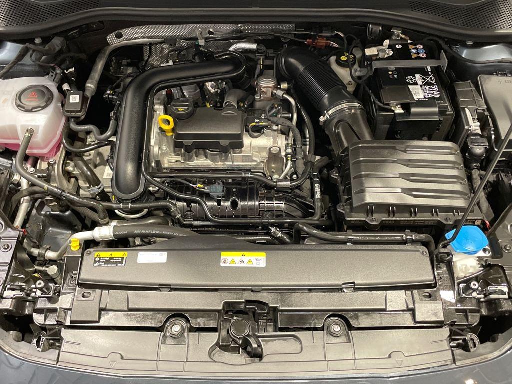 SEAT León 1.0 eTSI - 14