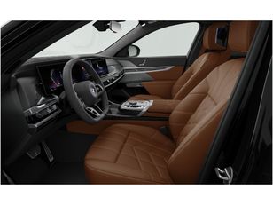 Fotos de BMW Serie 7 740d color Negro. Año 2024. 220KW(299CV). Diésel. En concesionario Hispamovil Elche de Alicante