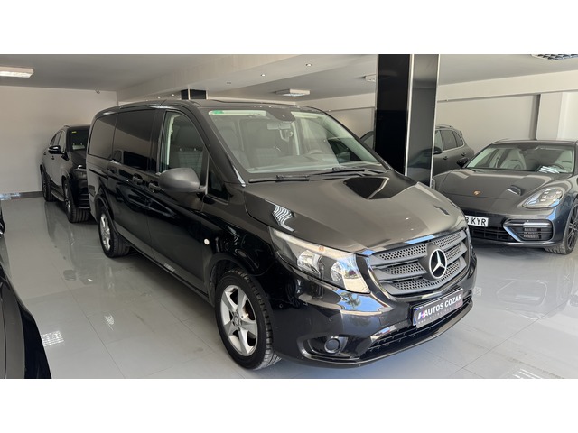 Mercedes-Benz Vito Combi 111 CDI de segunda mano
