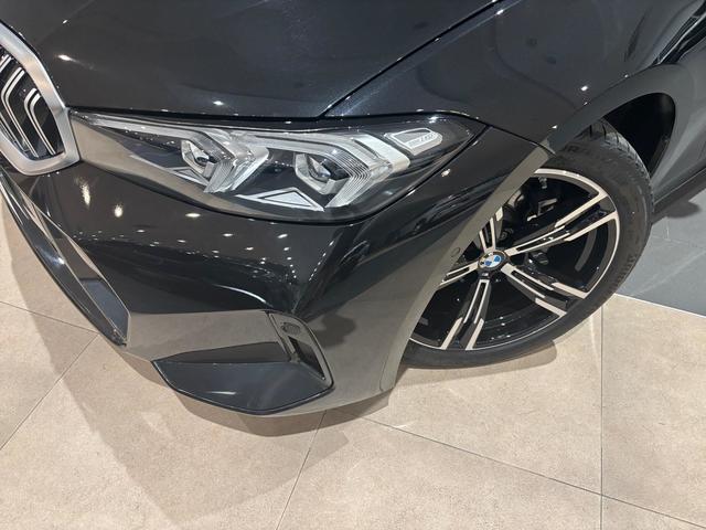 BMW Serie 3 318d Touring color Negro. Año 2024. 110KW(150CV). Diésel. En concesionario Automotor Costa, S.L.U. de Almería