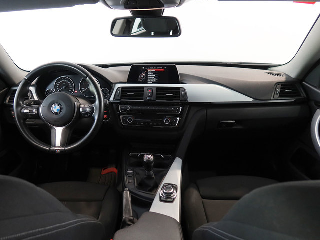 BMW Serie 4 418d Gran Coupe color Negro. Año 2016. 110KW(150CV). Diésel. En concesionario Autogal de Ourense
