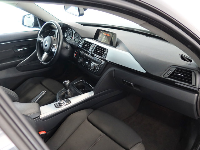 BMW Serie 4 418d Gran Coupe color Negro. Año 2016. 110KW(150CV). Diésel. En concesionario Autogal de Ourense