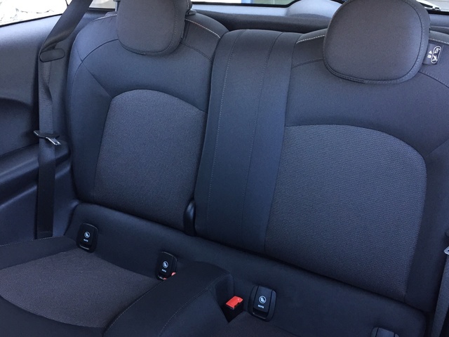 fotoG 8 del MINI MINI 3 Puertas Cooper 100 kW (136 CV) 136cv Gasolina del 2019 en Cantabria