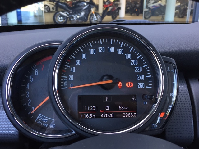 fotoG 13 del MINI MINI 3 Puertas Cooper 100 kW (136 CV) 136cv Gasolina del 2019 en Cantabria