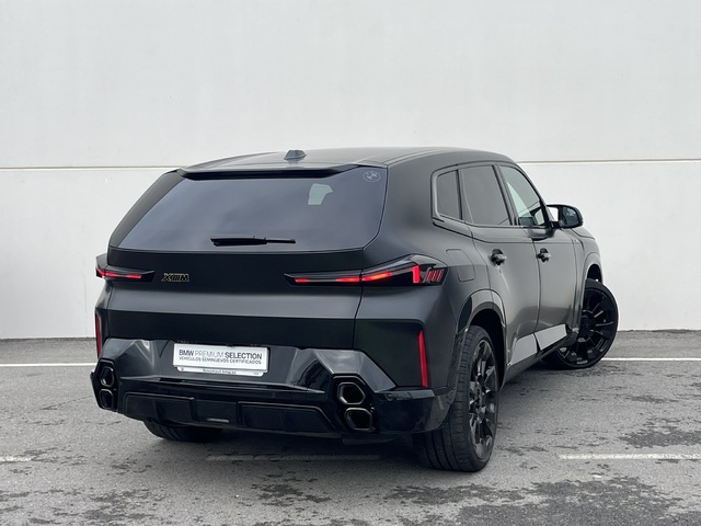 BMW XM XM color Negro. Año 2025. 480KW(653CV). Híbrido Electro/Gasolina. En concesionario Novomóvil Oleiros de Coruña