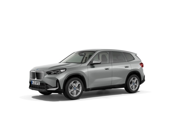 BMW iX1 eDrive20 color Gris Plata. Año 2025. 150KW(204CV). Eléctrico. En concesionario Novomóvil Oleiros de Coruña