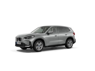 Fotos de BMW iX1 eDrive20 color Gris Plata. Año 2025. 150KW(204CV). Eléctrico. En concesionario Novomóvil Oleiros de Coruña