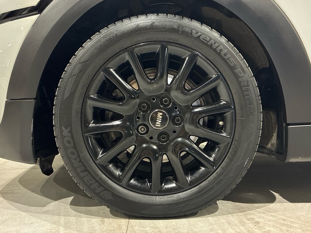 fotoG 15 del MINI MINI 5 Puertas Cooper 100 kW (136 CV) 136cv Gasolina del 2020 en Valencia