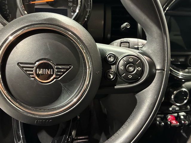 fotoG 19 del MINI MINI 5 Puertas Cooper 100 kW (136 CV) 136cv Gasolina del 2020 en Valencia